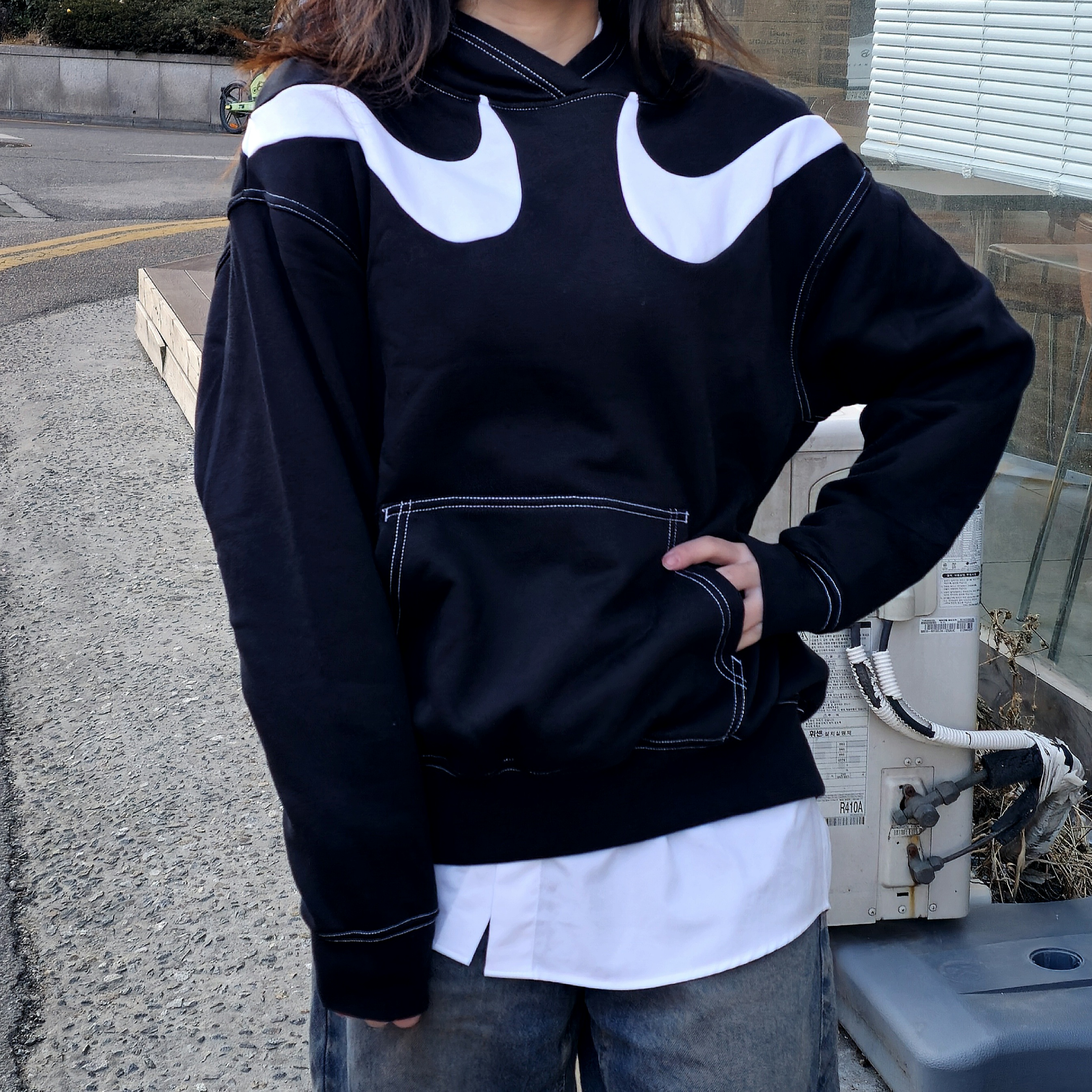 나이키 여성 오버핏 후드티셔츠 더블 스우시 스티치 루즈핏 후드 운동복 DD5581블랙, M