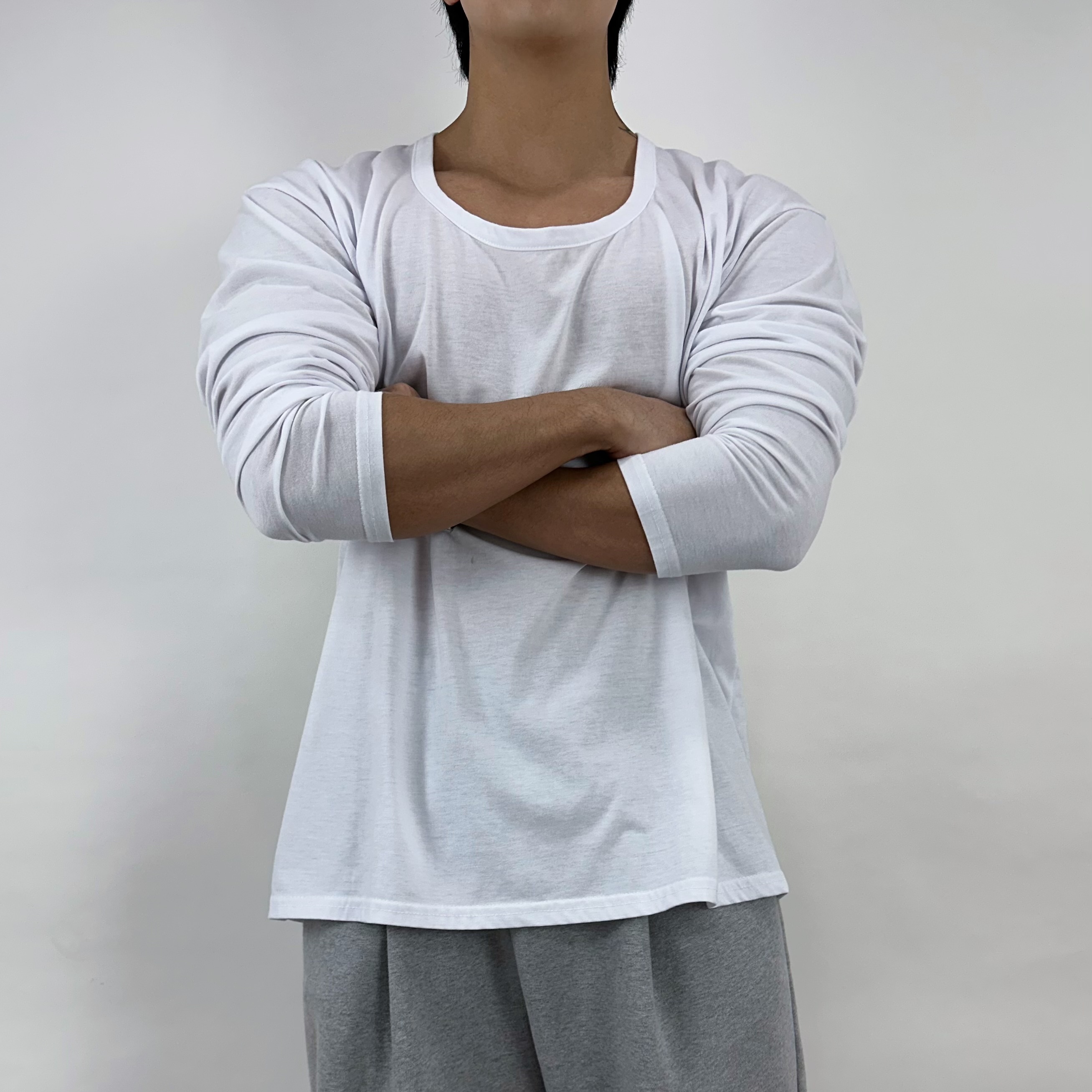 남자유넥 U넥 티셔츠 레이어드긴팔티 머슬핏 - 상세 이미지 2