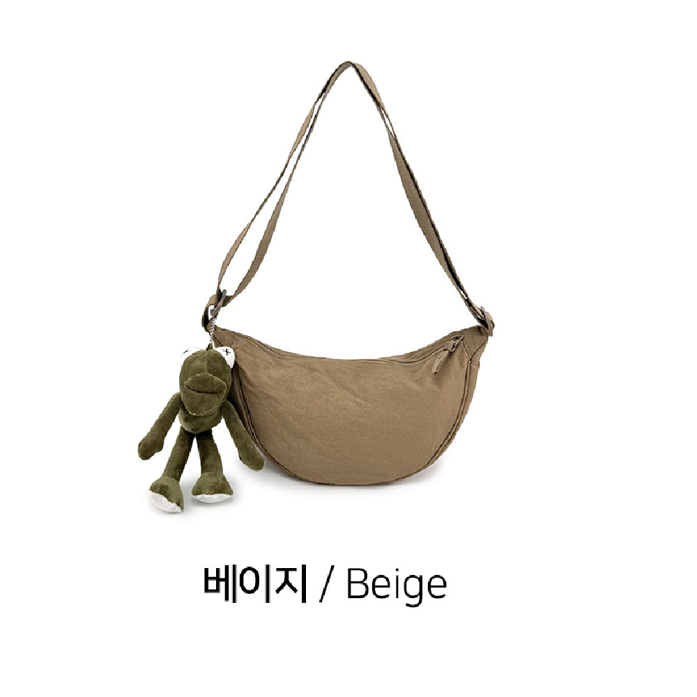 가벼운 패딩 반달 라운드 크로스백 천핸드백 경량 숄더 크로스 가방 - 상세 이미지 4