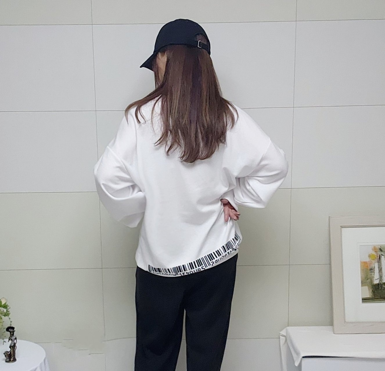 (국산/자체제작/당일발송) 남녀공용 앞뒤 바코드 맨투맨 티셔츠 루즈핏 오버핏 레터링 - 상세 이미지 5