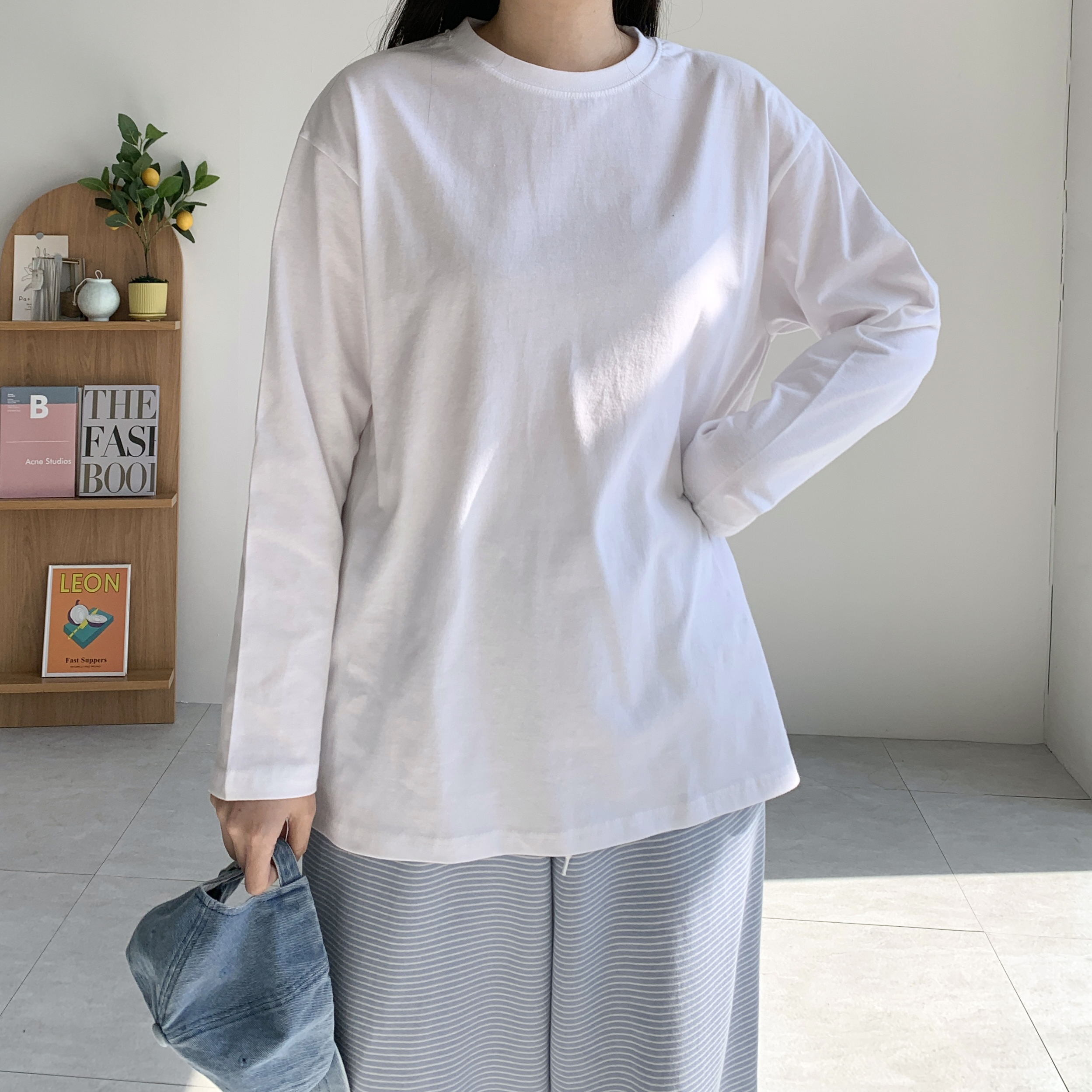 [2SIZE] 탄탄 20수 트임 레이어드티 블랙 - 상품 이미지