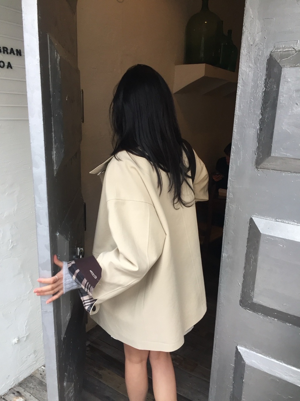 워크 배색 하프 트렌치 코트 상세 이미지 18