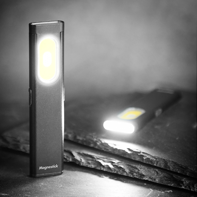 몬스터라이트 마그네스틱 충전식 LED 미니 손전등 랜턴 캠핑 작업등 등산 낚시 조명 경량