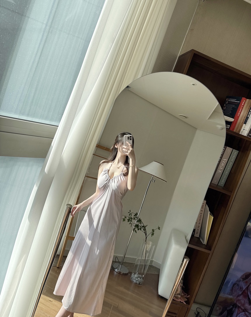 [신상💛캡내장]홀터넥 실크 새틴 슬립 잠옷 원피스 상세 이미지 4