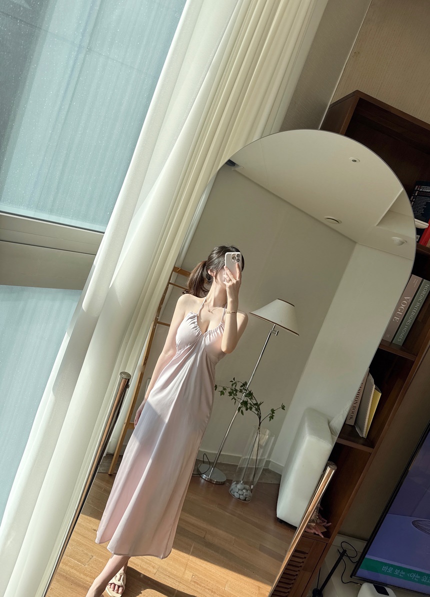 [신상💛캡내장]홀터넥 실크 새틴 슬립 잠옷 원피스 상세 이미지 11