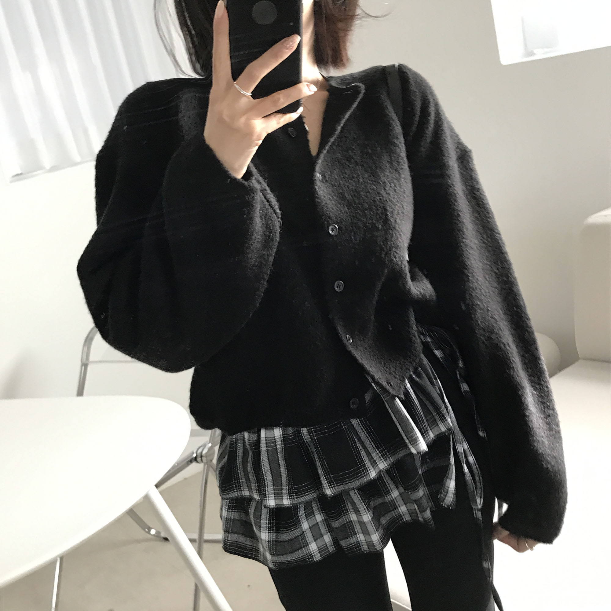 [봄신상/아방핏]베이크 루즈핏 크롭 가디건 상세 이미지 23