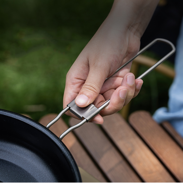 대륙의 테팔팬 티타늄 후라이팬 캠핑 백패킹 프라이팬 무쇠팬 효과 22cm