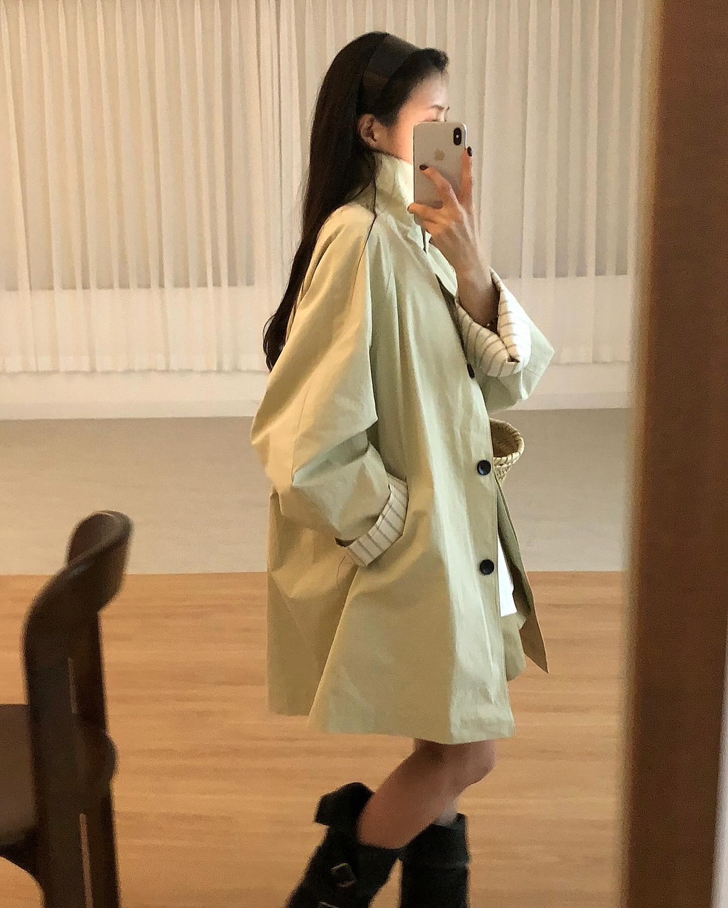 비히 여성 가을 싱글 오버핏 루즈핏 하프 트렌치 터틀넥 코트 - 상세 이미지 2