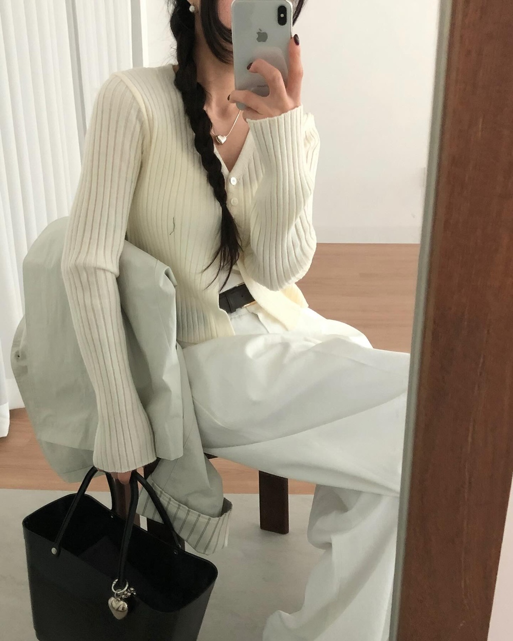 레비디 여성 스판 골지 크롭 레이어드 이너 하객룩 출근룩 오피스룩 브이넥 니트가디건 상세 이미지 21