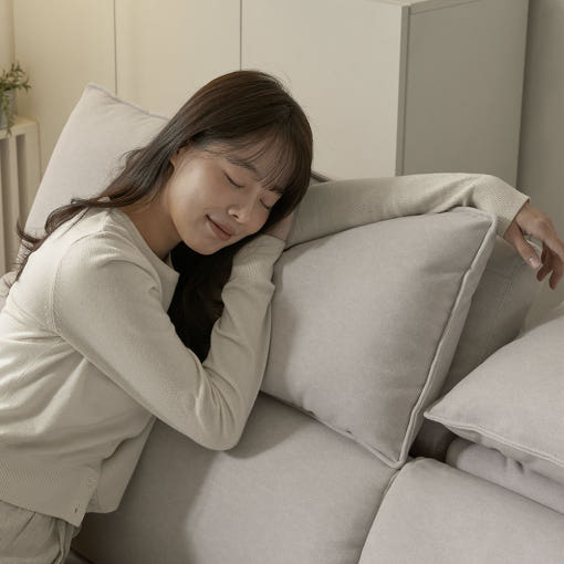 시에나 데이비스 쇼파 이미지