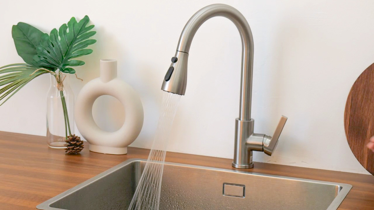 거위목수전 주방 싱크대 수도꼭지 무광 니켈 원홀수전