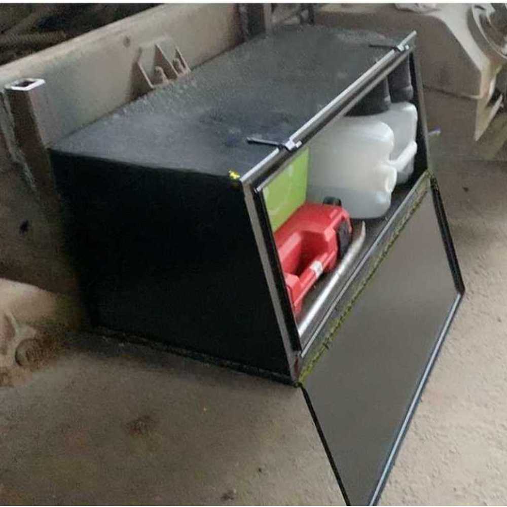 포터 하부 보관함 화물차 트럭 공구통 수납함 73x35x31 9.5kg - 상품 이미지