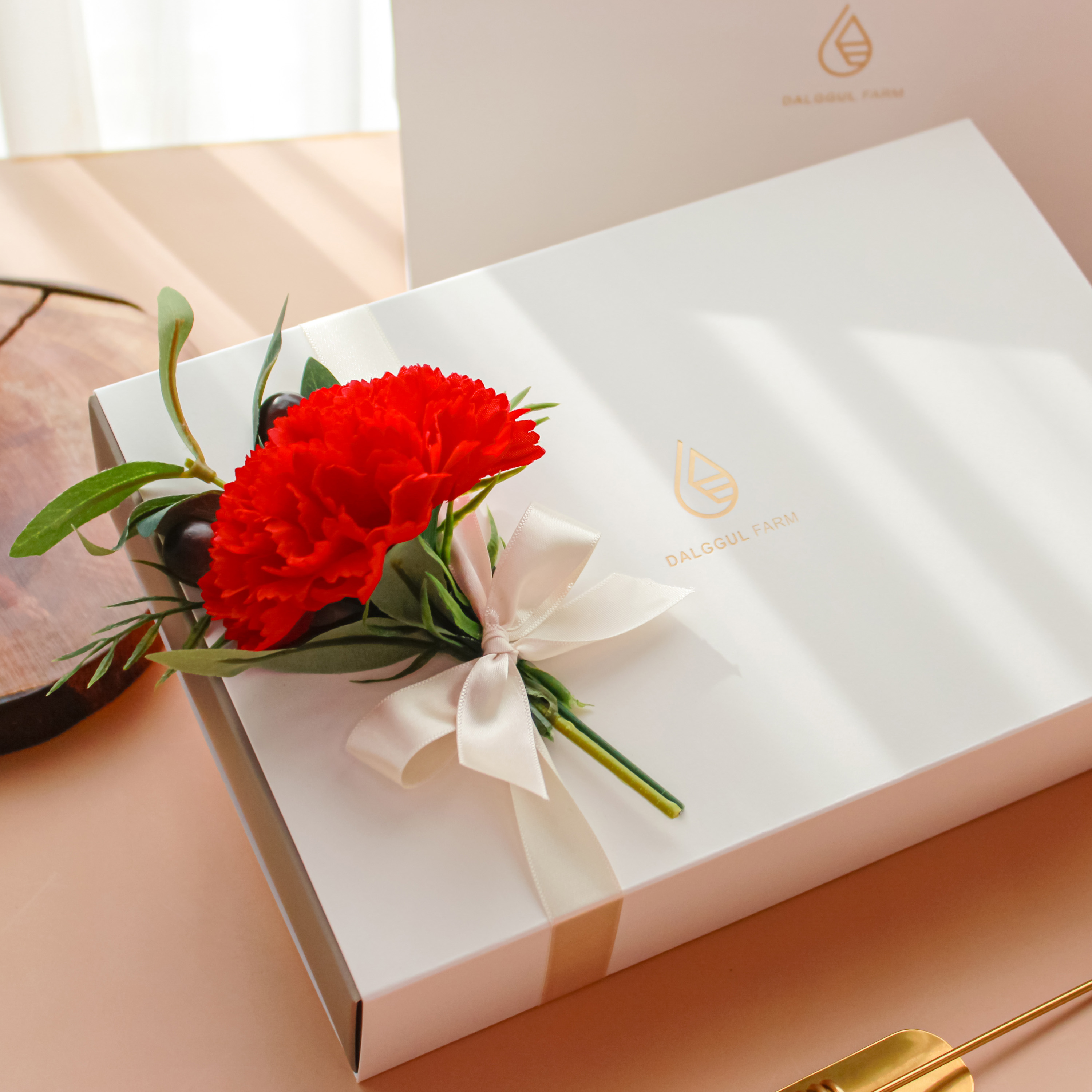 카네이션 포장 벌꿀 선물 세트 아카시아꿀 야생화꿀 꿀벌화분 스승의날 선생님 교수님 답례품 이미지 2