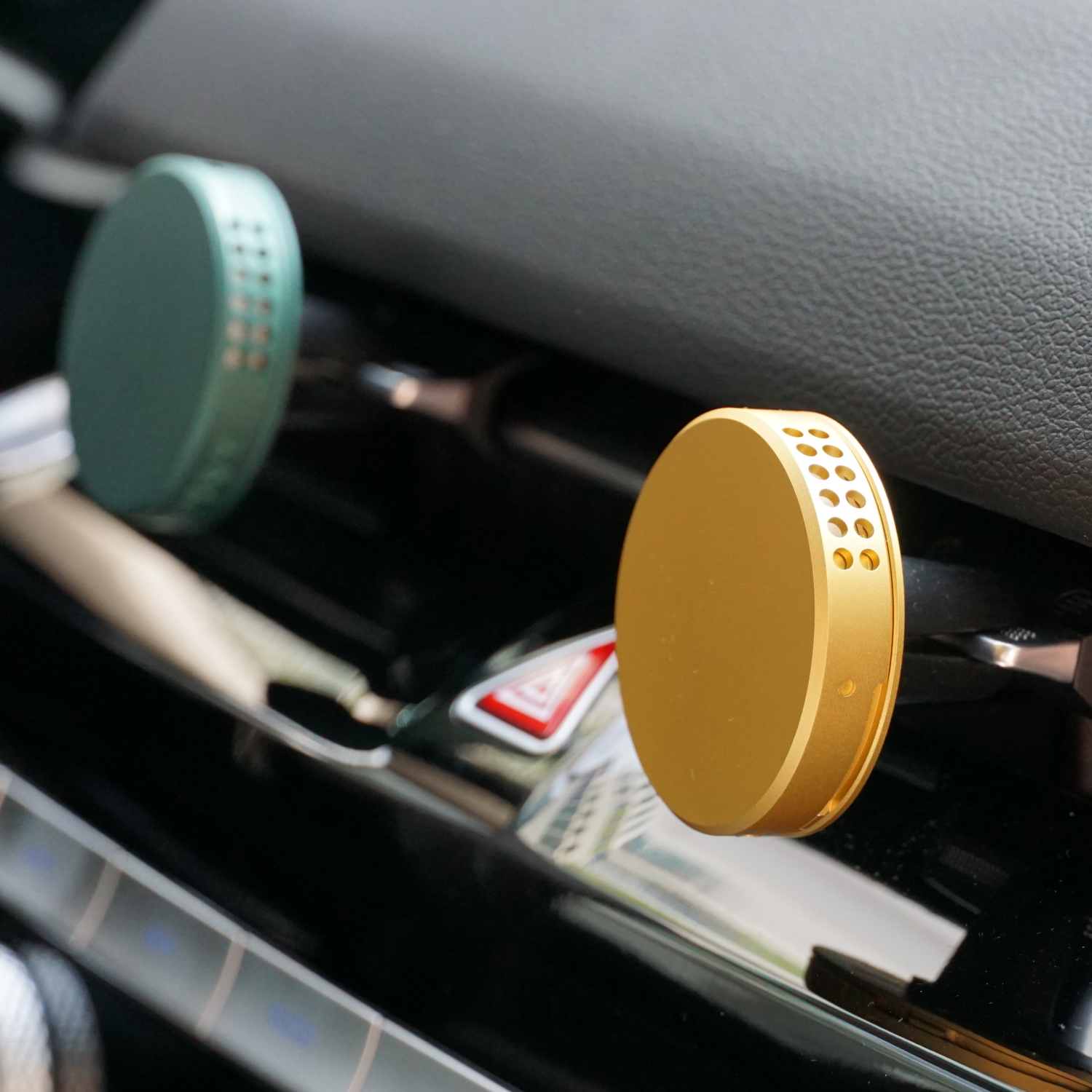 30센트 명품 차량용 방향제 고급 송풍구 차 디퓨저 천연향 파인포레스트