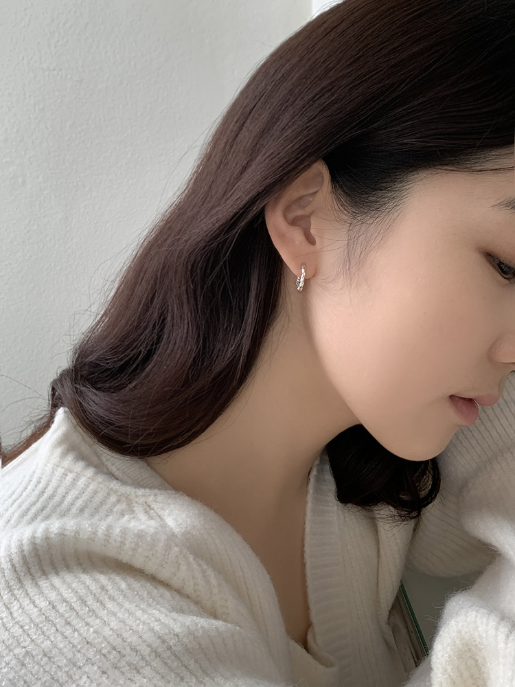 [무배] 인버트 슬림 원터치 이어링 - 925실버 기본 무광 매트 두드림 데일리 링은귀걸이 이미지 6