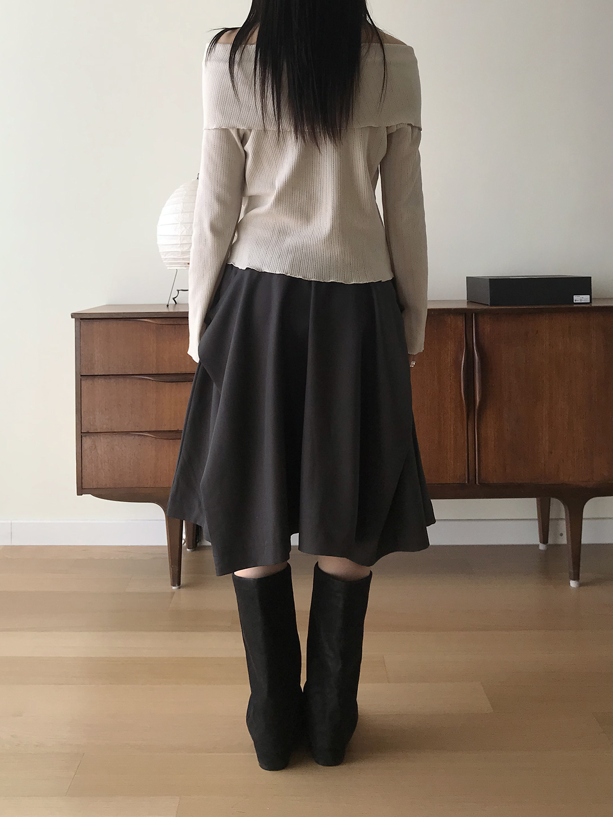 [미엔느] lush curve midi skirt / 러쉬 커브 미디 스커트 (2col) 상세 이미지 16