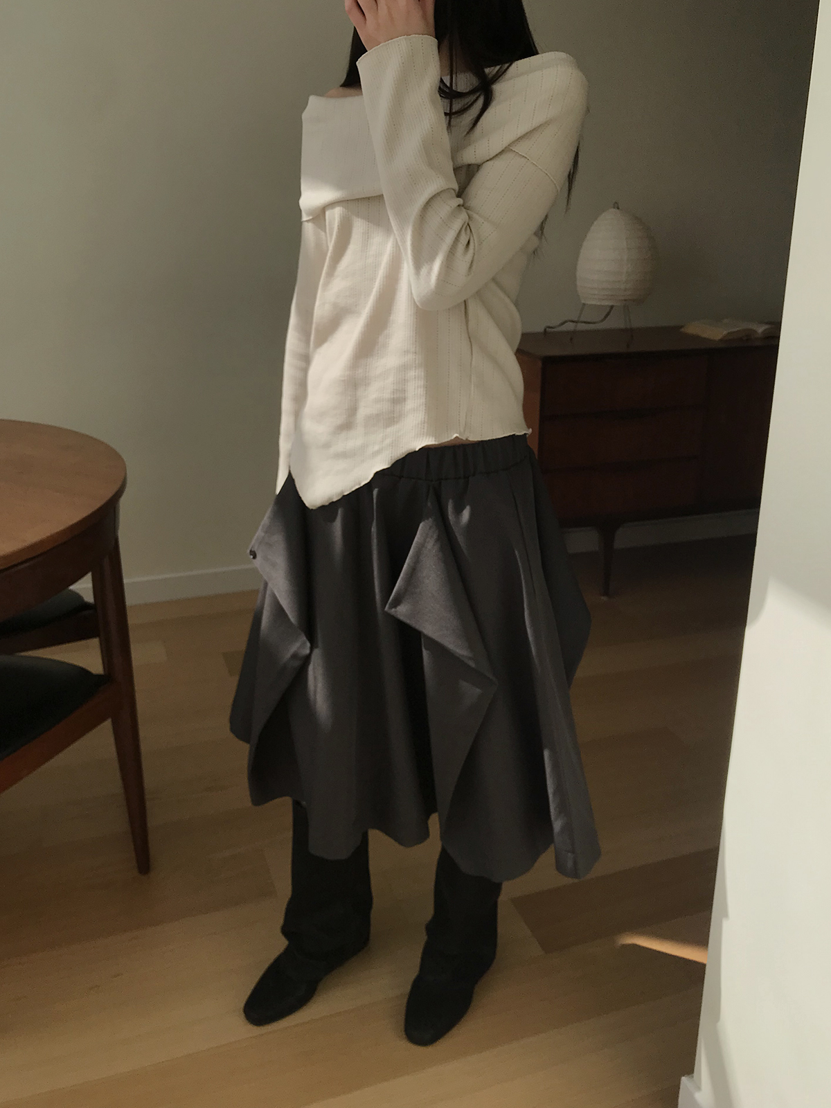 [미엔느] lush curve midi skirt / 러쉬 커브 미디 스커트 (2col) 상세 이미지 4