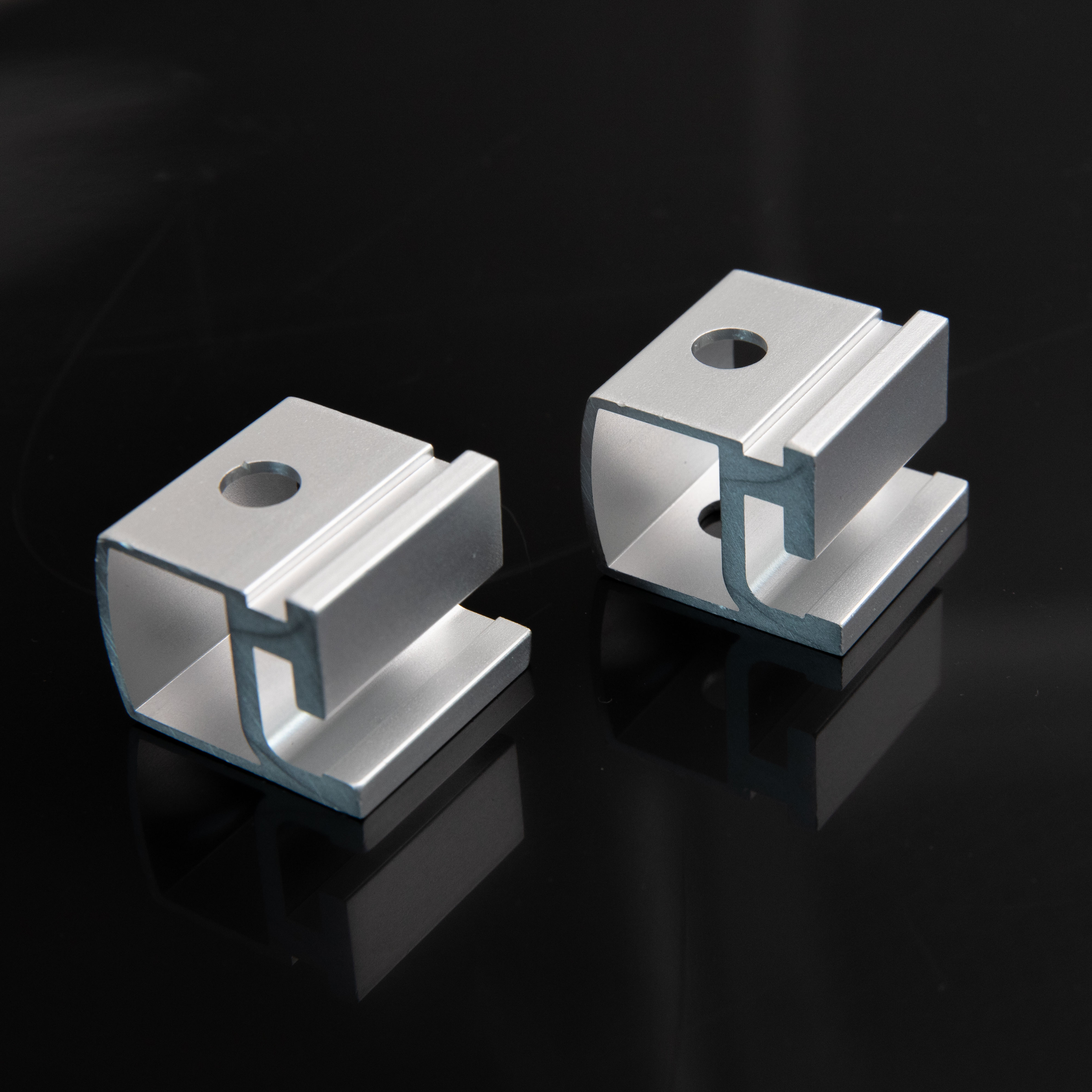 유니티23 IGT 테이블 연결 레일조인트 2p 1세트 스노우피크 호환 실버