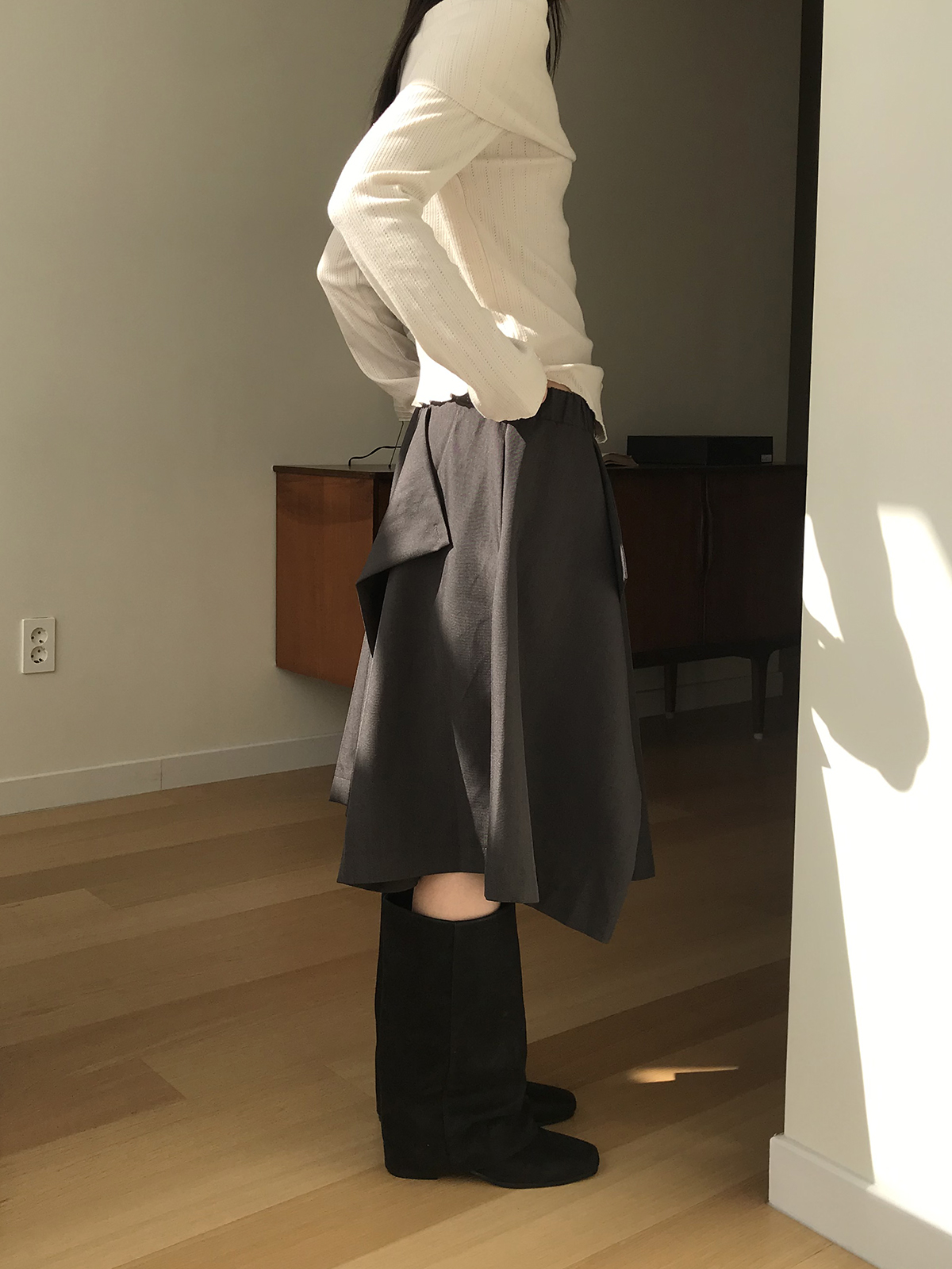 [미엔느] lush curve midi skirt / 러쉬 커브 미디 스커트 (2col) 상세 이미지 5