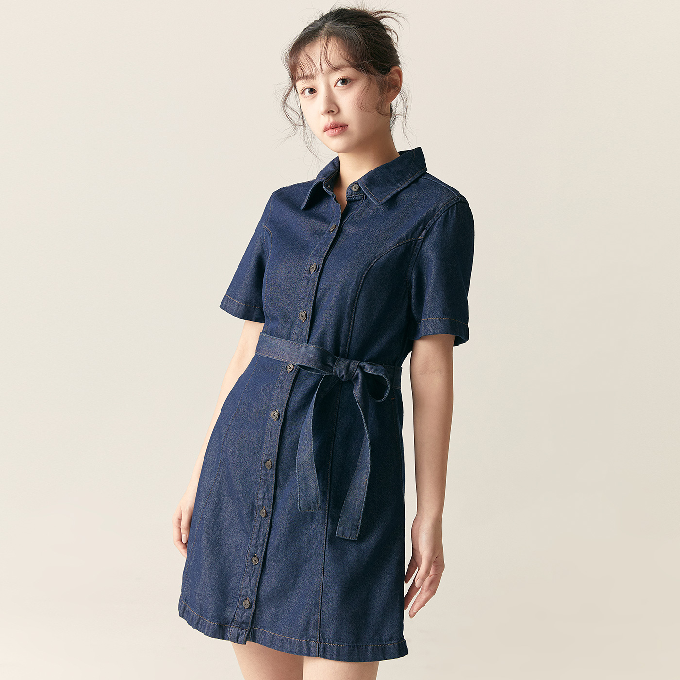 로엠 데님 반팔 미니 원피스 RMOWF24G17