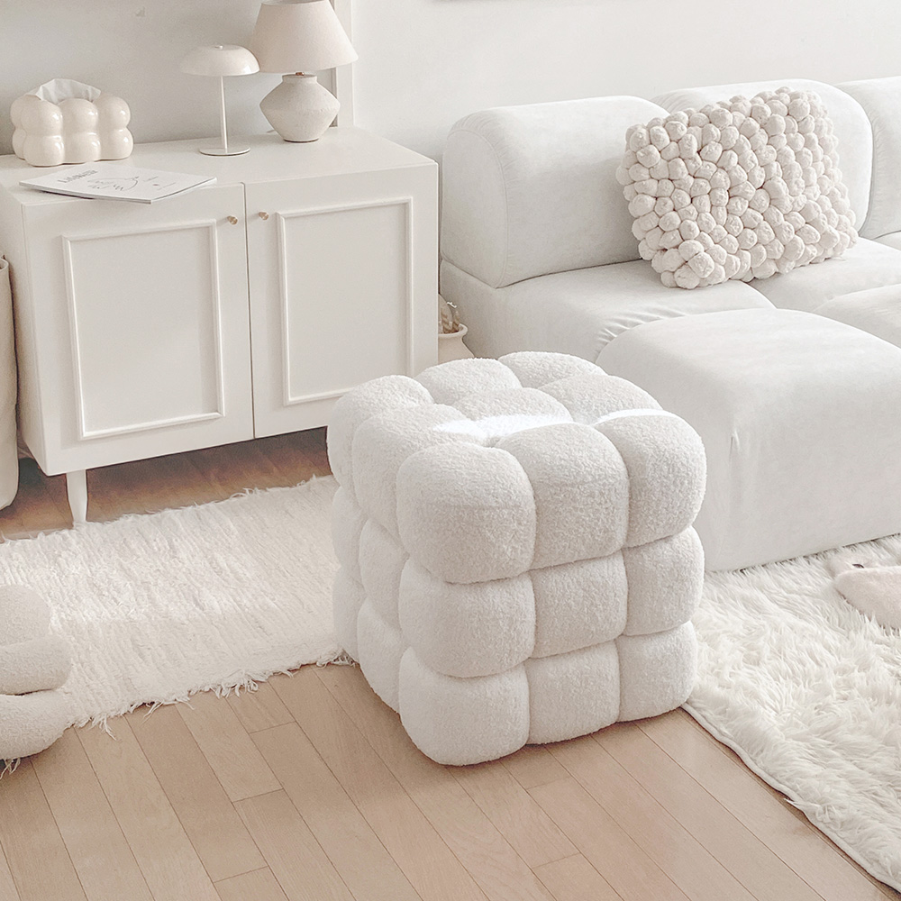 피카소 포포스툴 화이트 부클레 화장대 보조의자 사각 인테리어 풋스툴