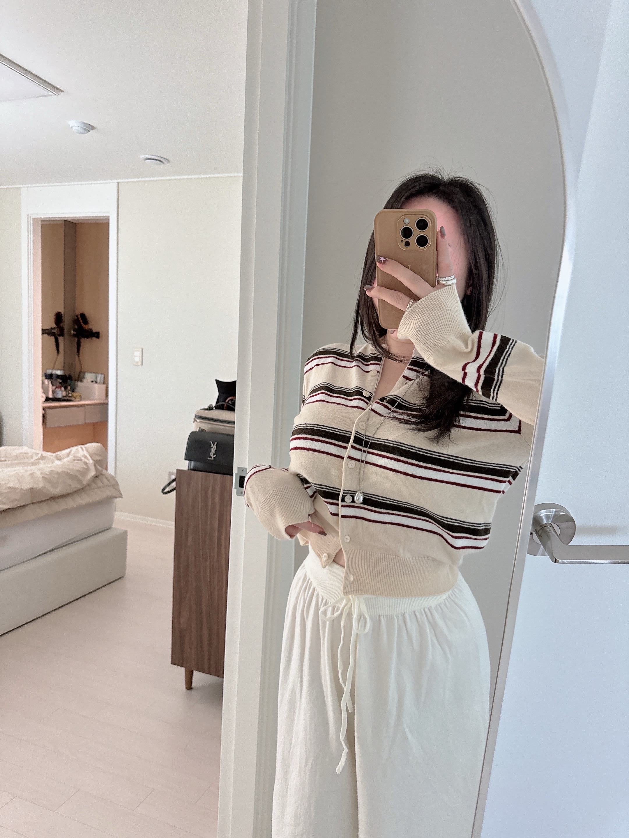 [캐시미어/소장템] 포엠 단가라 스트라이프 배색 캐시미어 라운드 가디건 3color 상세 이미지 54