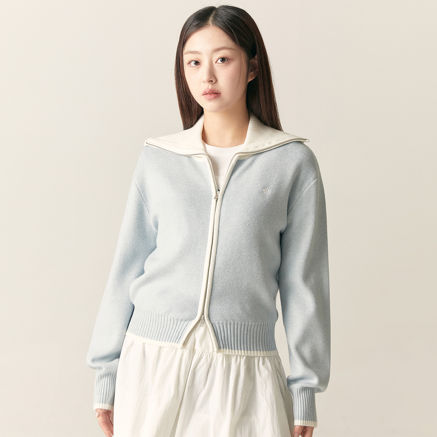 [N배송] 로엠 세일러 카라 배색 집업 가디건 RMCKF23R21