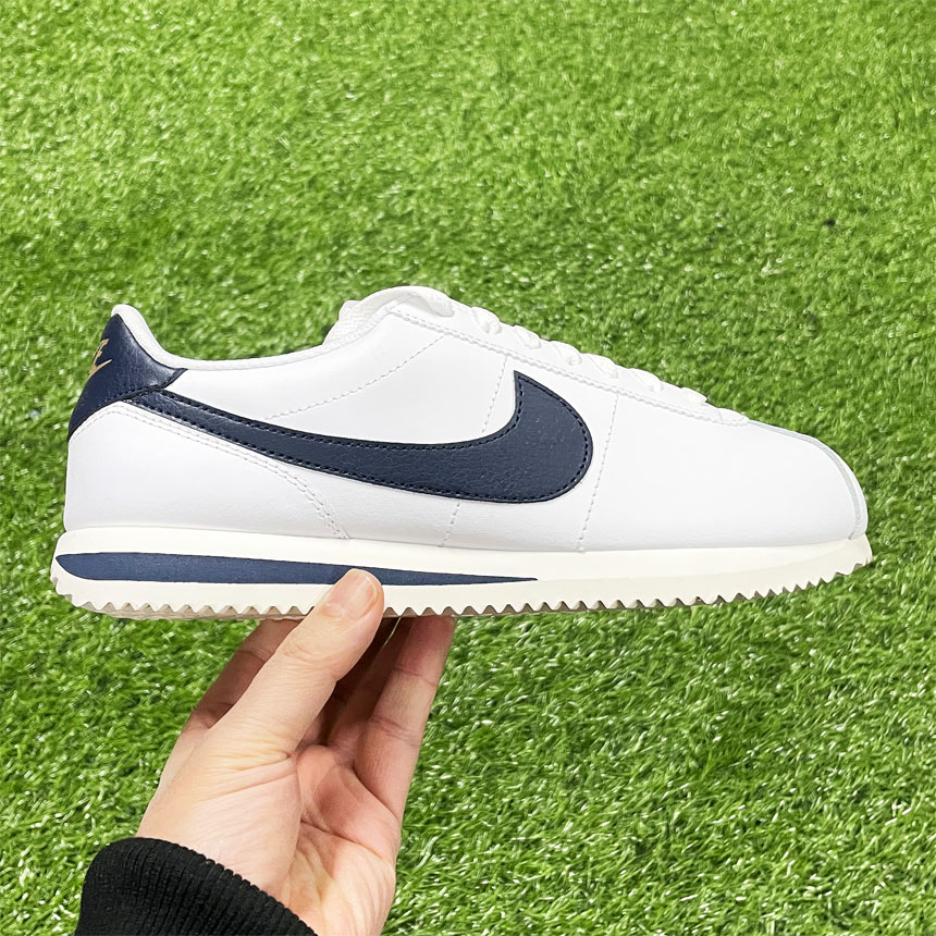 나이키 우먼스 코르테즈 레더 올림픽 여성 런닝화 스니커즈 HJ9343-100