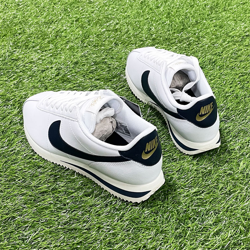 나이키 우먼스 코르테즈 레더 올림픽 여성 런닝화 스니커즈 HJ9343-100