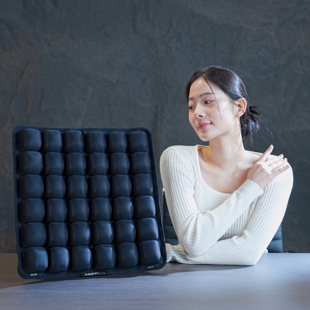 셀레어 컴포트 쿠션 수험생 휴대용 에어 무하중 차 사무실의자 기내용 비행기 에어셀 방석