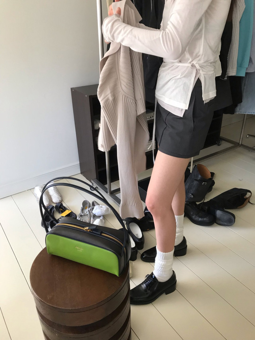 [블랙S당일] 위아 콜린 스커트 울 무지 레이어드 H라인 미니 치마 바지 2color 상세 이미지 14