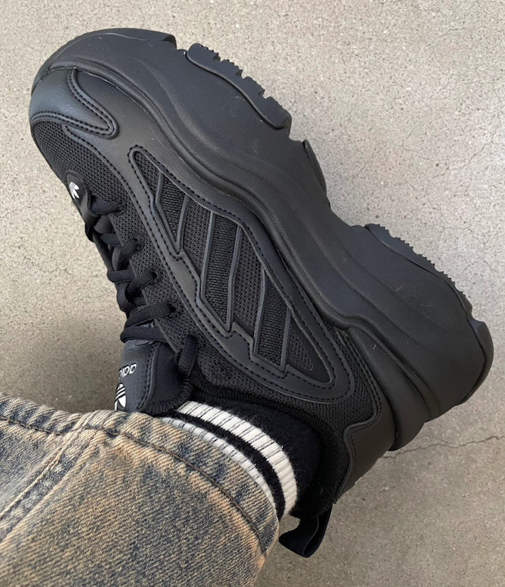 아디다스 오즈가이아 블랙 IG6045 JQ4110