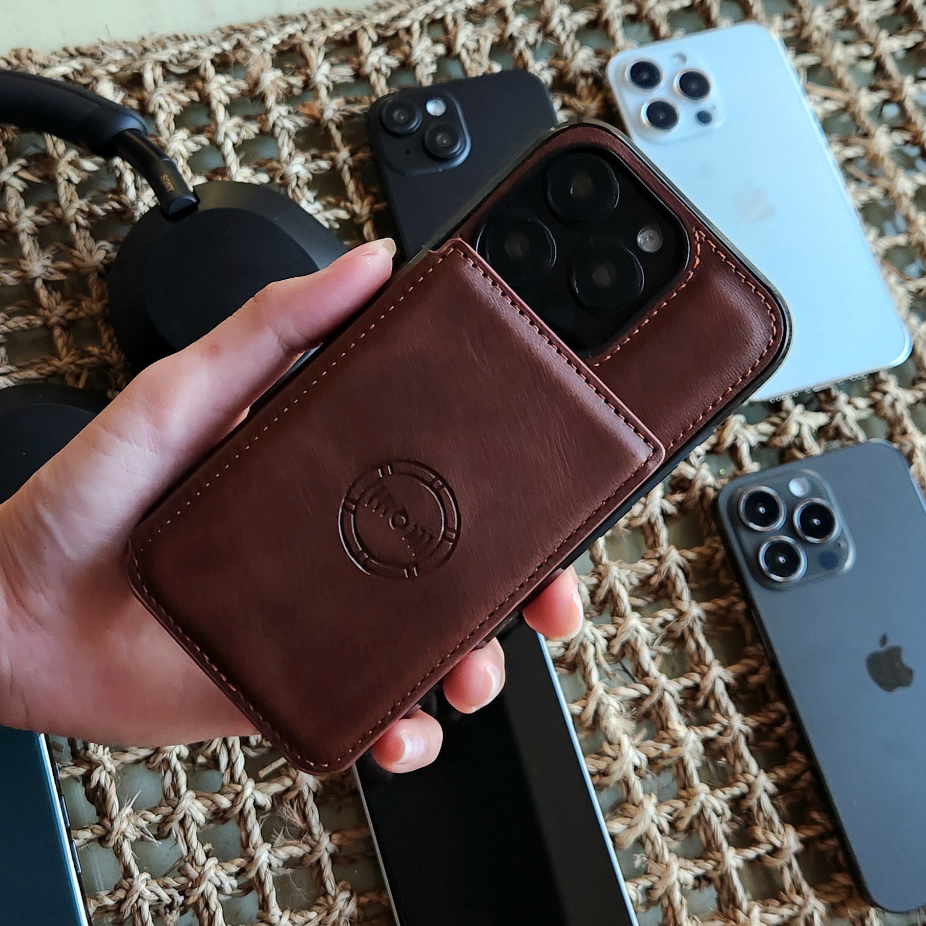 카드 케이스 가죽 지갑 범퍼 카메라보호 다크브라운, 아이폰15 프로 맥스 - 상품 이미지