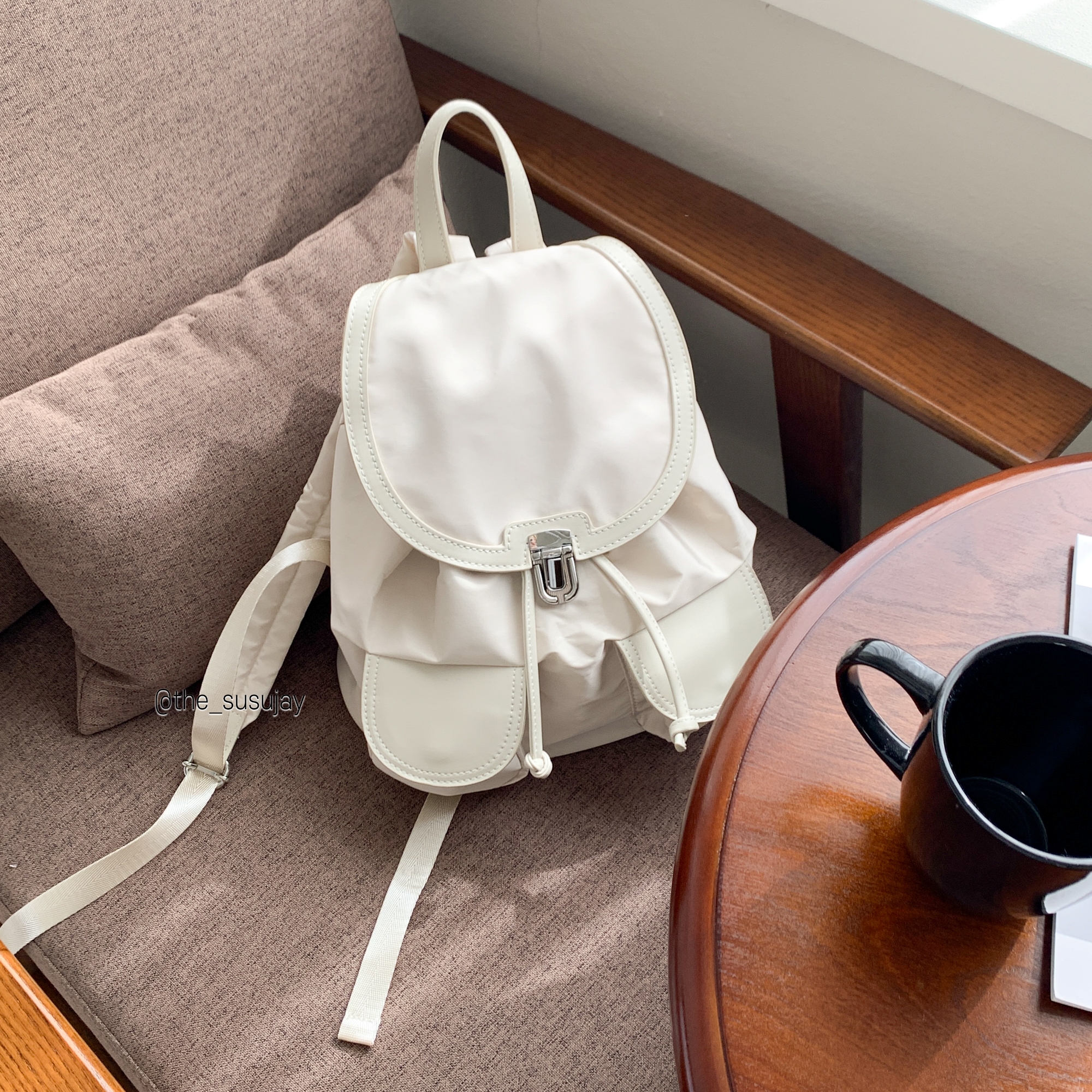 경량백팩 가벼운 미니 나일론 여성 여행용 40대여자백팩