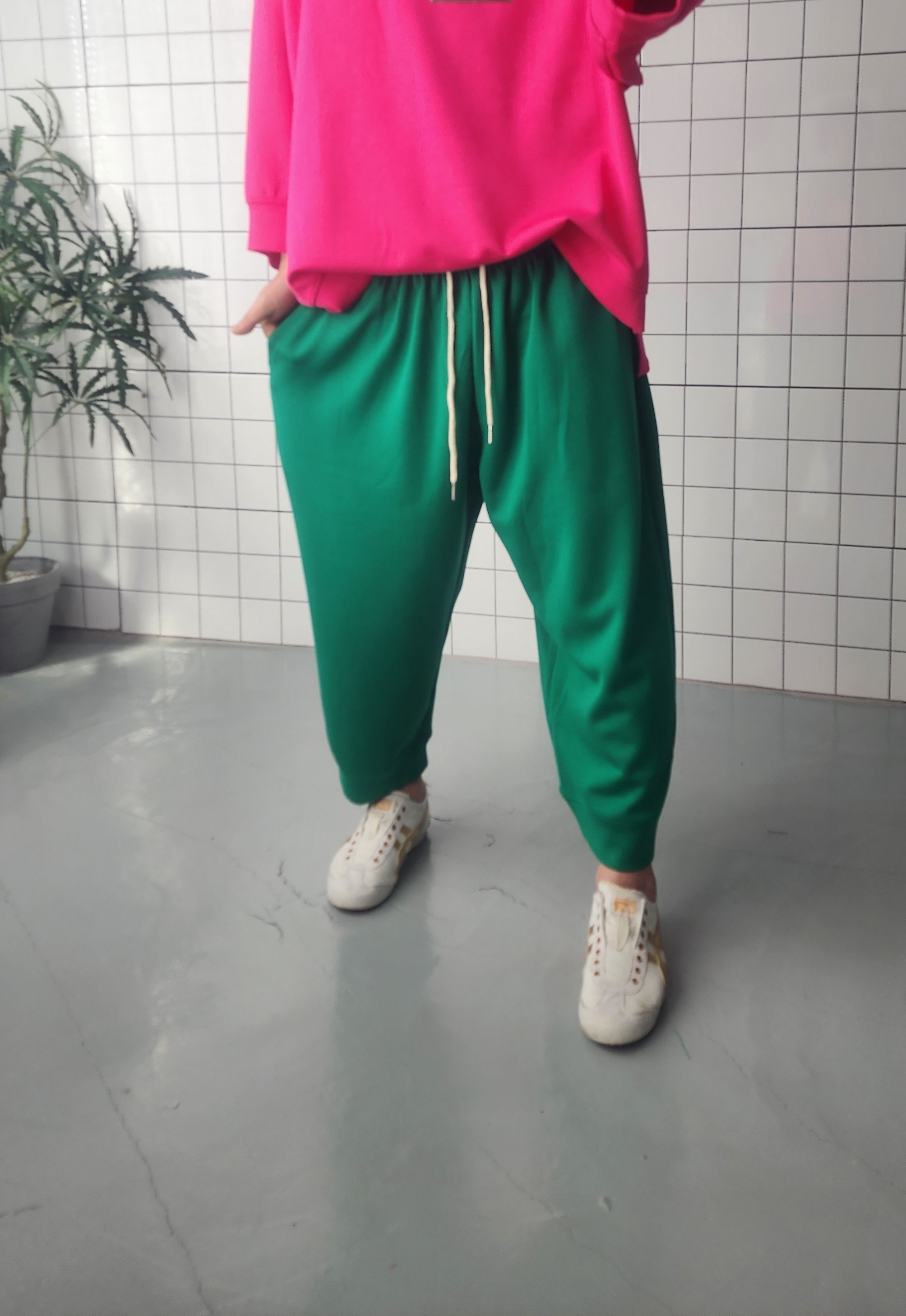 (무배)네오프렌 9부 오버핏 트레이닝 팬츠 - 상세 이미지 2