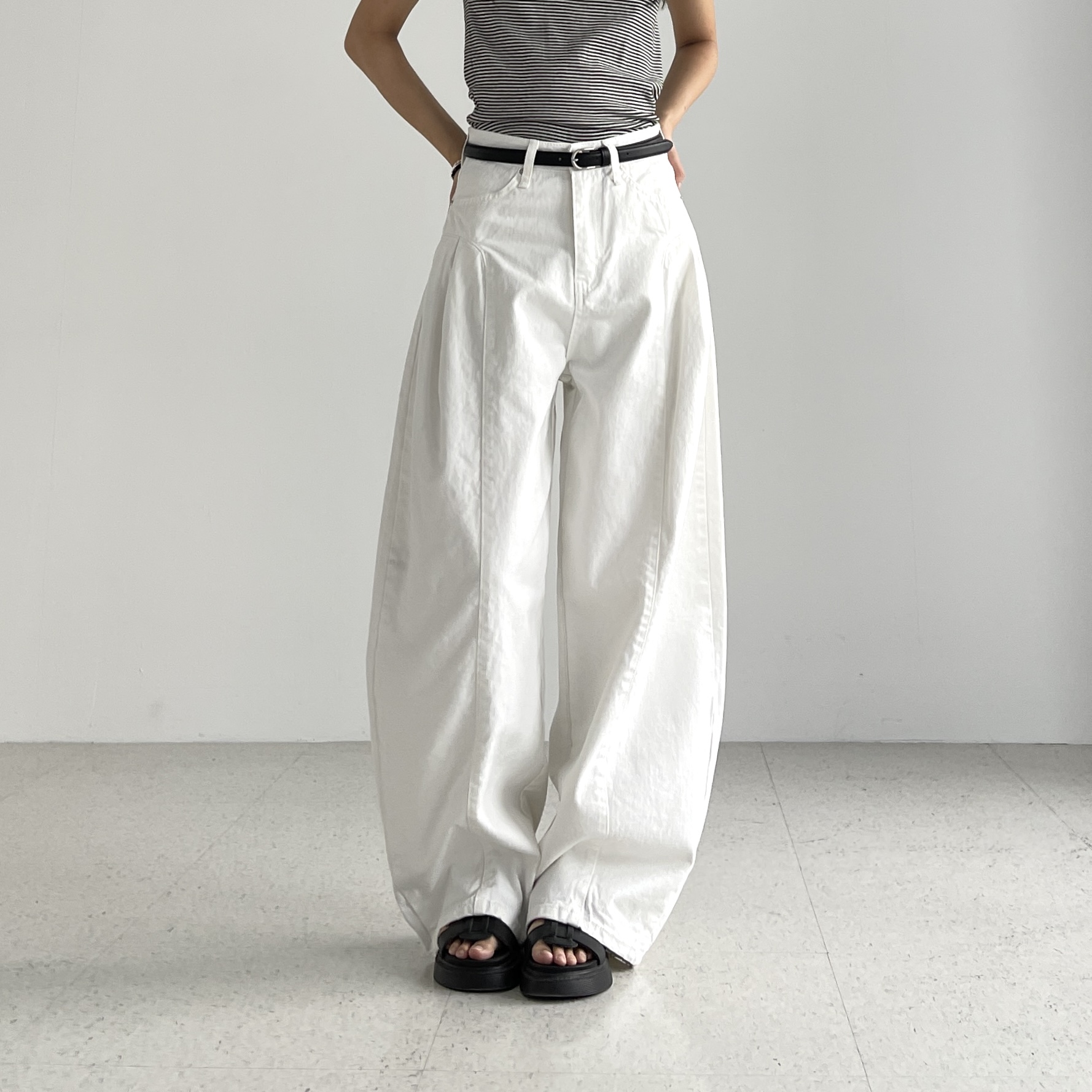 커브드팬츠 코튼 화이트 와이드팬츠 도톰한 여성 겨울 면 크림색 프렌치기모벌룬팬츠 - 상세 이미지 2