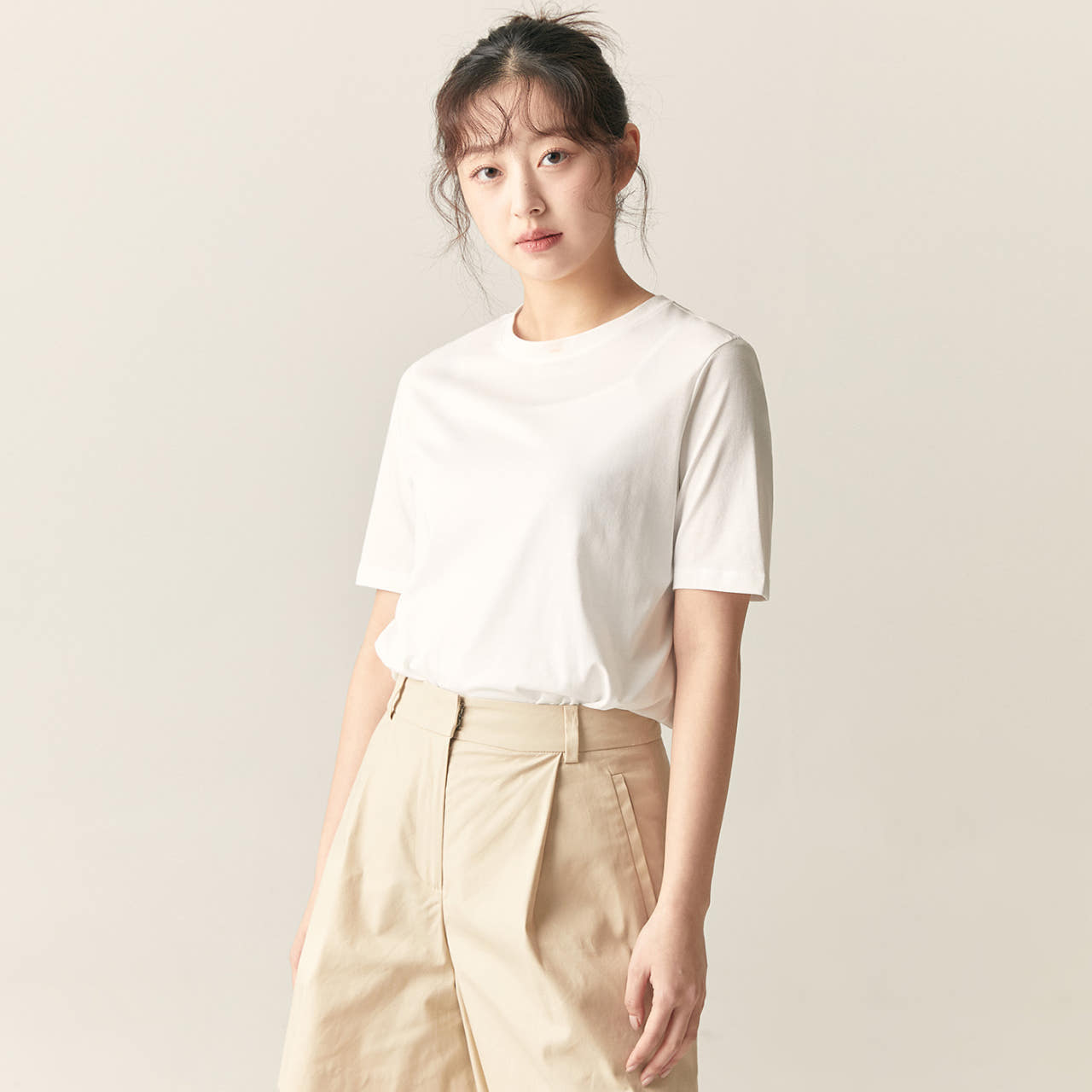 로엠 베이직 라운드넥 티셔츠 RMHWF23R01 - 상세 이미지 3