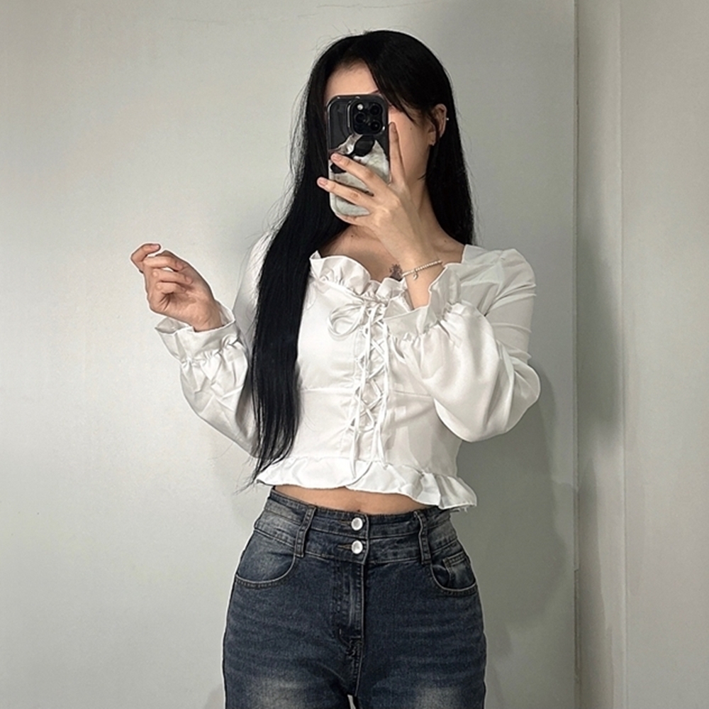 여성 아일렛 스모크 프릴 크롭 블라우스 3color 여자 리본 스퀘어넥 페미닌 데이트 룩 - 상품 이미지