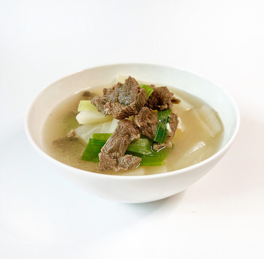 맑고 진한국물 한우의감칠맛 한우무국2인 600g 가정식반찬 - 상품 이미지