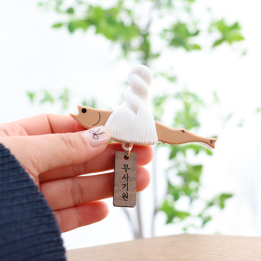 마켓유니버스 액막이명태 고급 차량용 방향제 디퓨저 아이보리 액막는중 화이트린넨 새차 선물