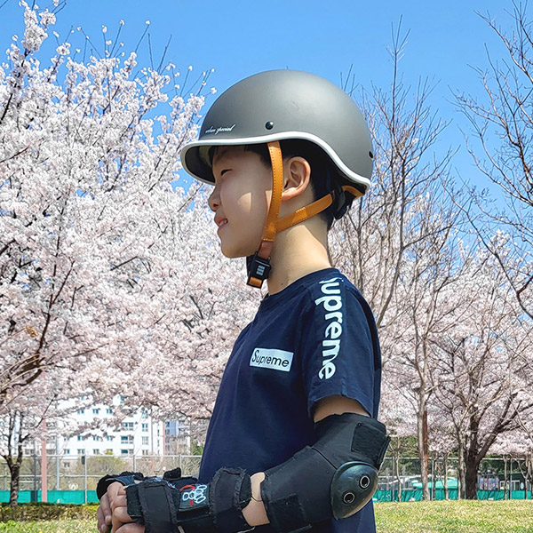 엠모터스 어반스페셜 전기 자전거 인라인 스케이트보드 전동킥보드 헬멧 성인 어린이 아동 이미지 6