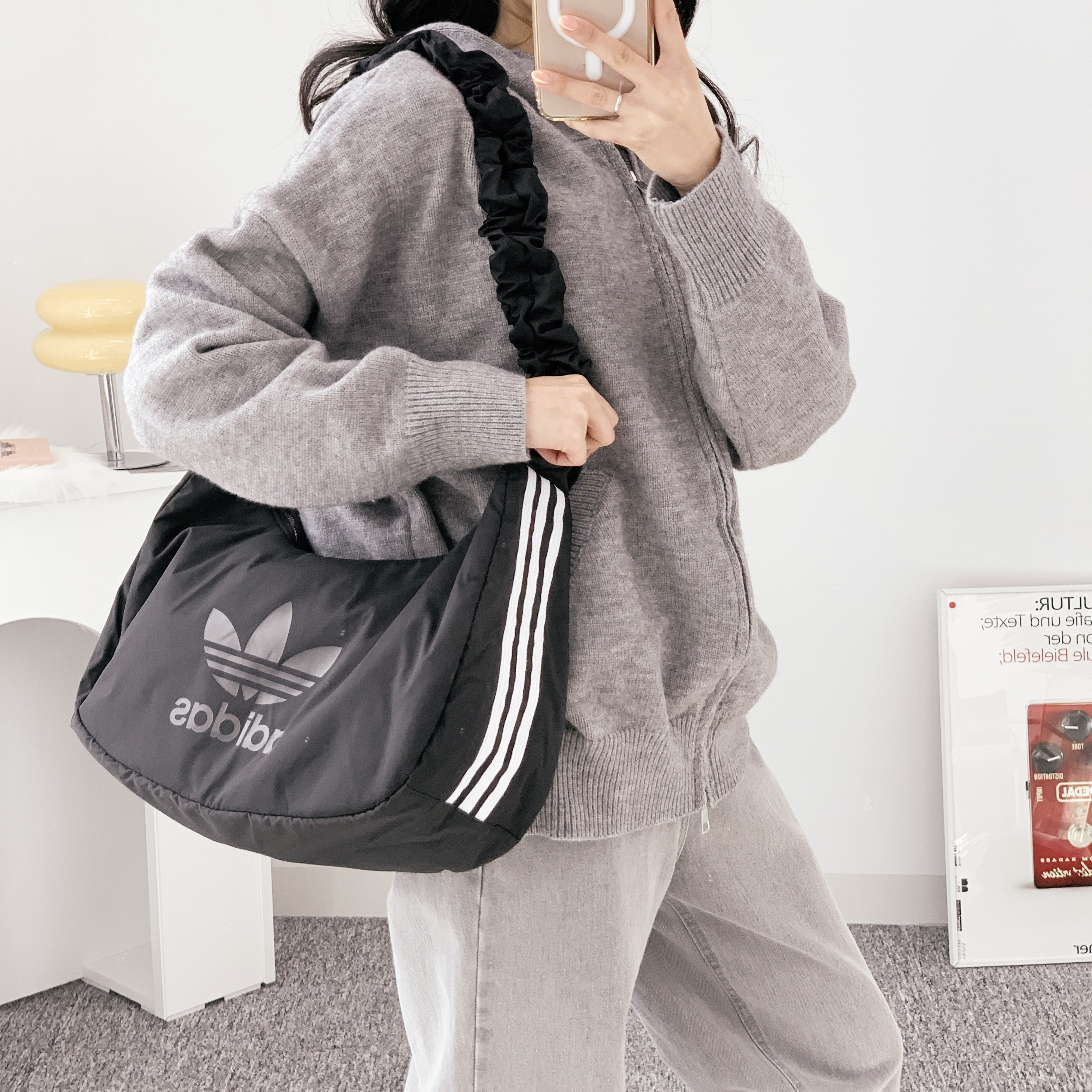 아디다스 셔링 숄더백 보부상 곱창가방 블랙 미니 레귤러 라지 JP0144 JP0145 JP0146 - 상세 이미지 2