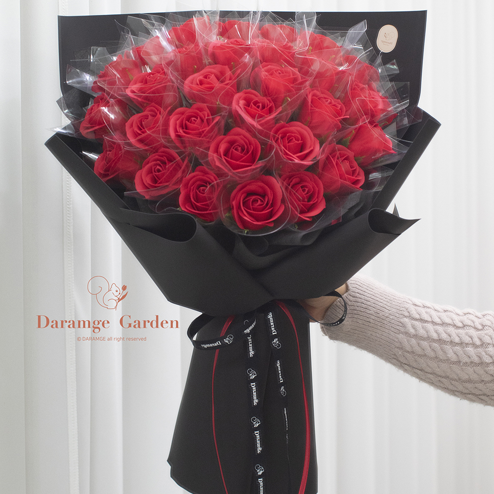 돈꽃다발 빨간 장미 비누꽃 돈다발 현금 용돈 블랙꽃다발 30송이 - 상세 이미지 2