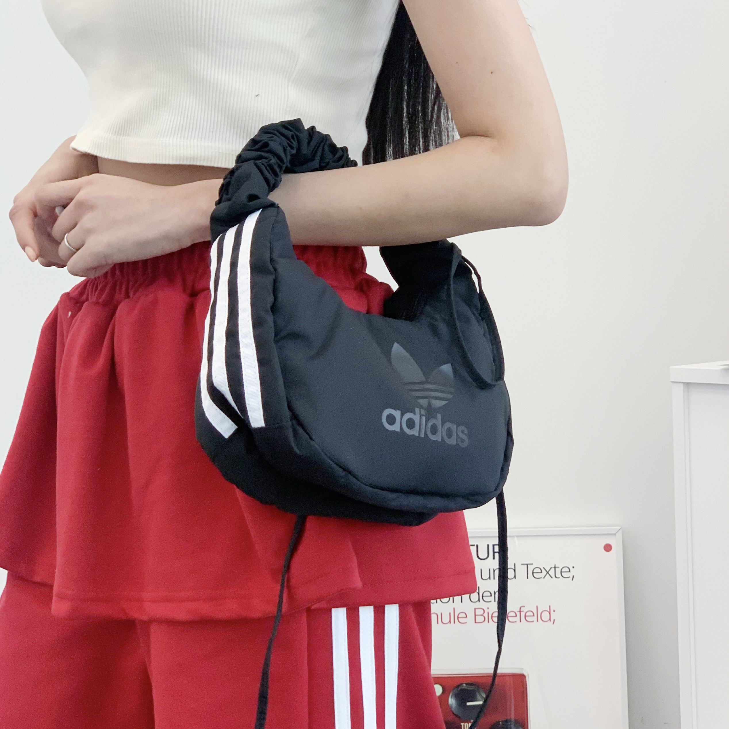 아디다스 셔링 숄더백 보부상 곱창가방 블랙 미니 레귤러 라지 JP0144 JP0145 JP0146 이미지 8