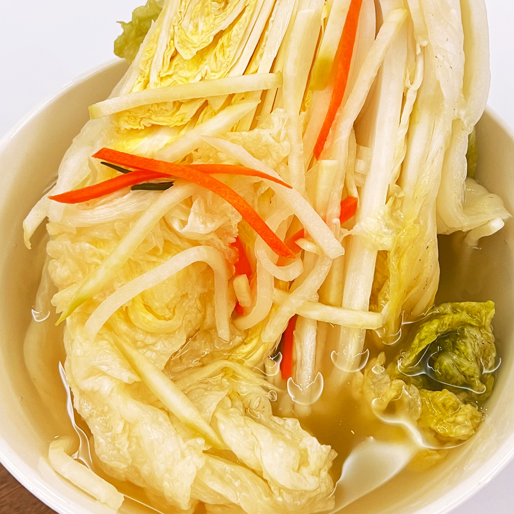 [아침10시이전 당일출고] 김치대통령 백김치 고춧가루 없이 시원한 국물 국내산 여름 물김치 2kg, 1개 - 상세 이미지 3