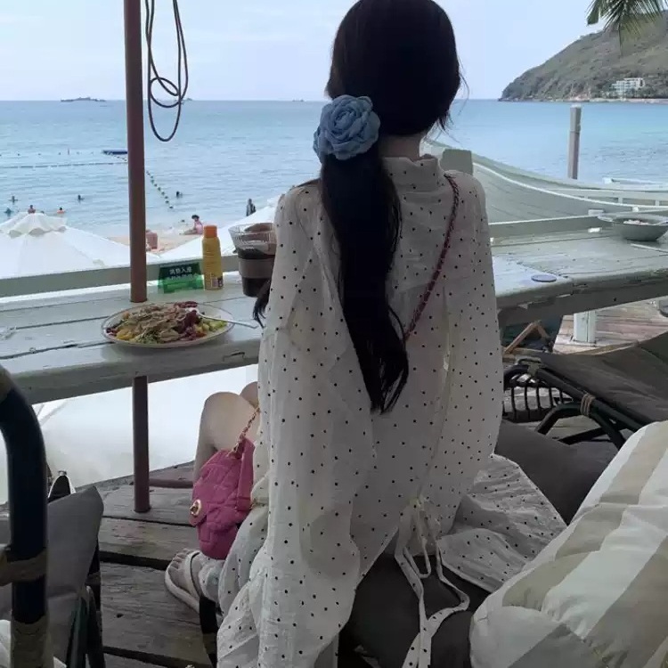 여성 캐주얼 루즈핏 뒷트임 화이트 땡땡이 셔츠 화이트 S - 상세 이미지 3