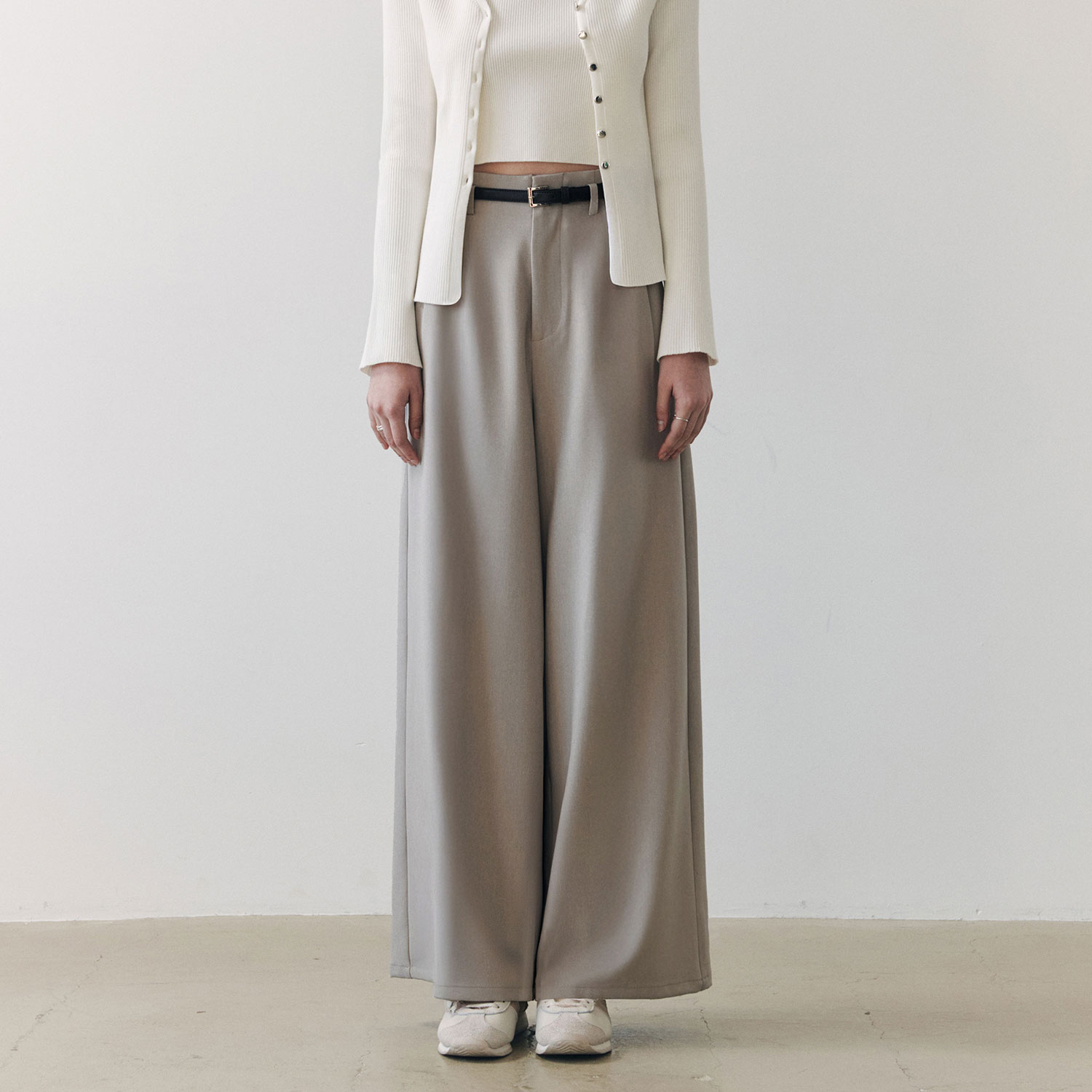 [제로스트릿][2컬러] 포슬린 핀턱 슬랙스 PORCELAIN PINTUCK SLACKS - 상세 이미지 3