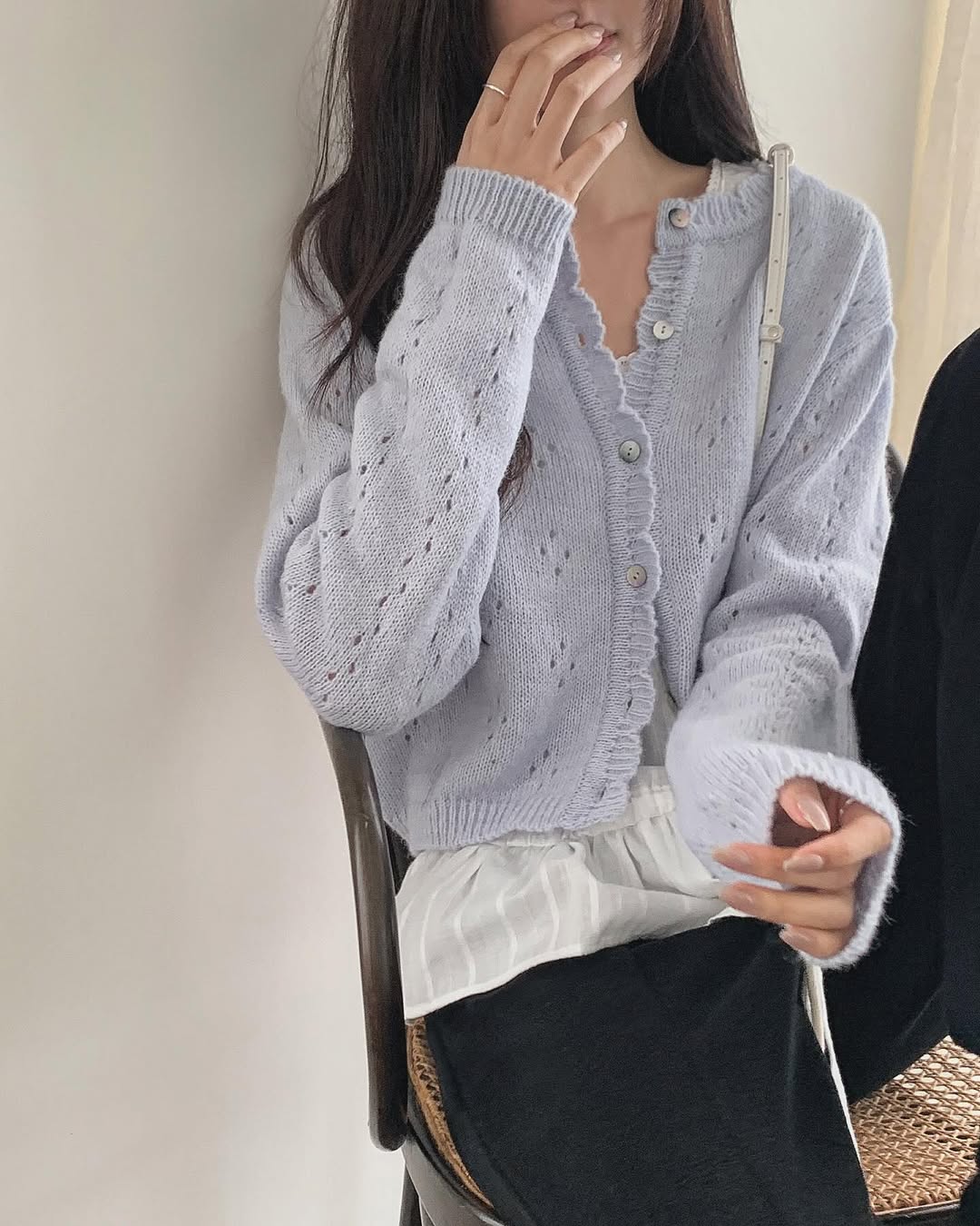 [나오자마자 매장 1등] 오버무드 스카시 펀칭 레이어드 러블리 물결 가디건 3color 상세 이미지 27