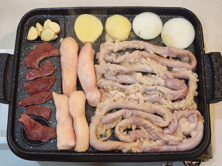 한우 곱창 모듬 염통 대창 1kg - 상세 이미지 2