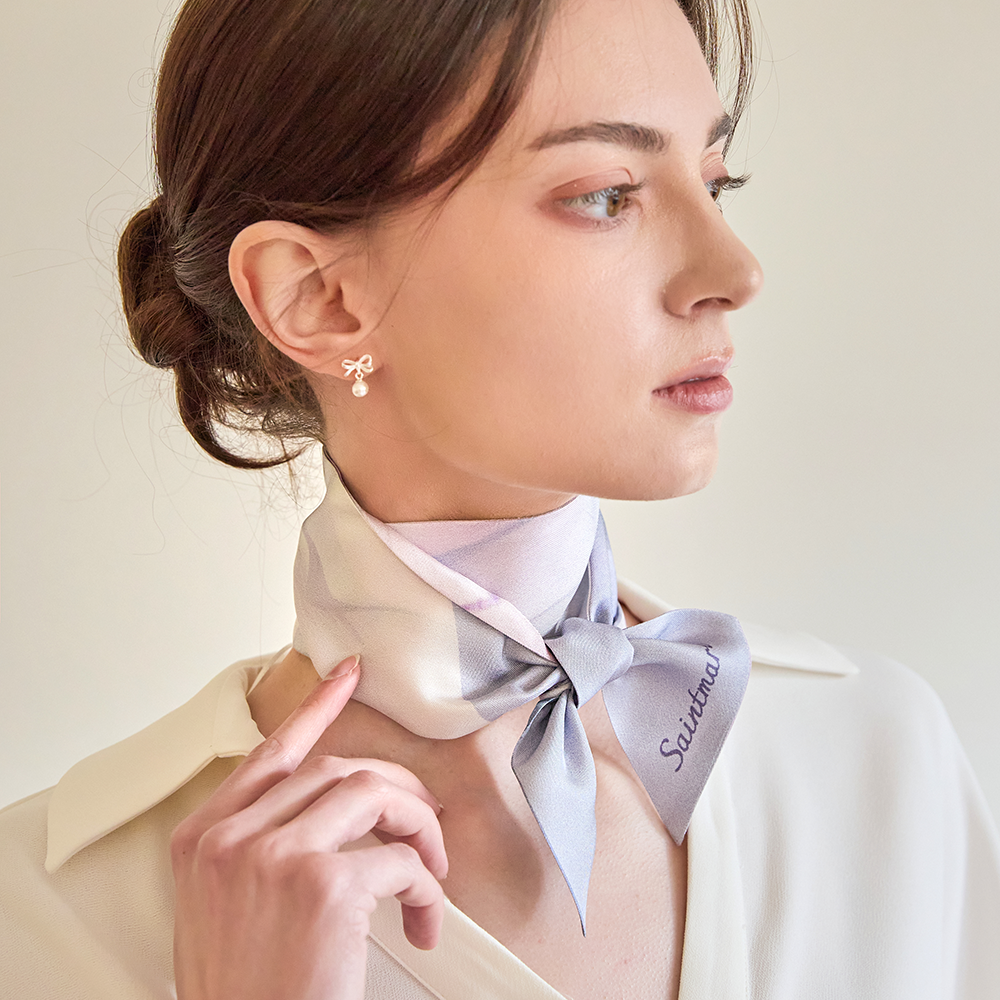 아망 라벤더 블루 트윌 스카프